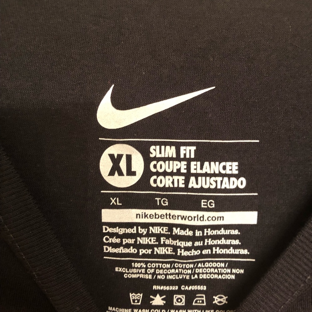 Nike T-shirts (2) - Picture 3 of 7